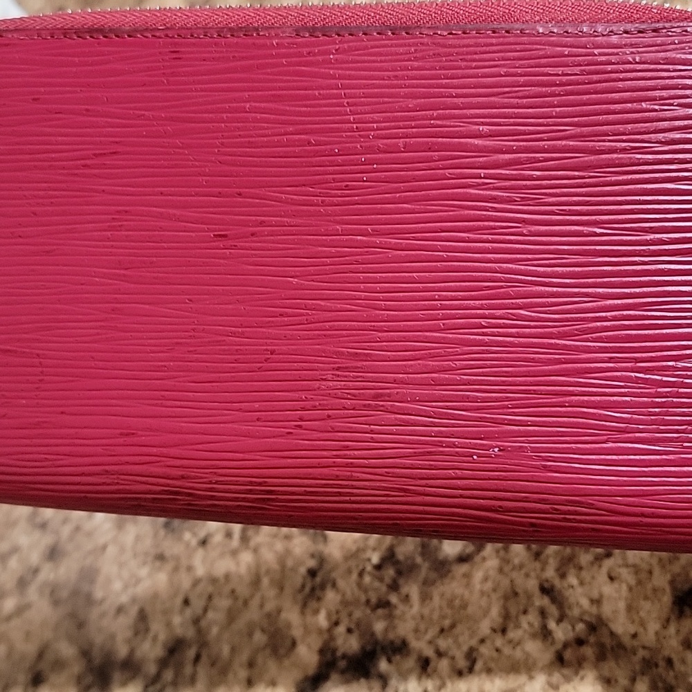 Louis Vuitton Epi Leather Long Wallet - Picture 6 of 16
